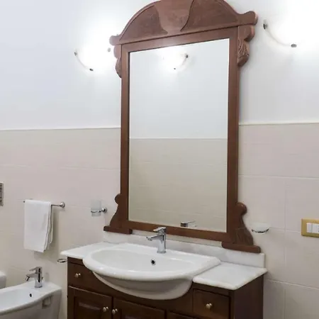 La Marea Castro (Lecce)